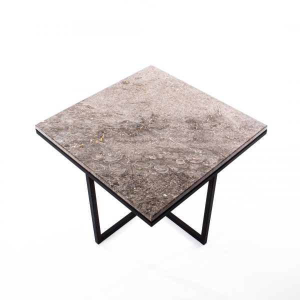 Marmeren vierkante salontafel gekruist frame - Grijs natuursteen blad Shades- RVS matzwarte onderstel